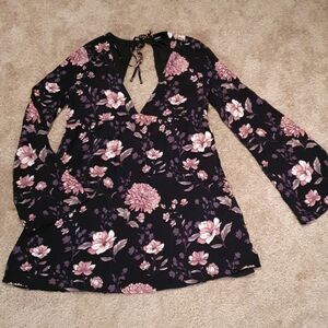 Forever 21 Floral Bell Sleeve Mini Dress sz L